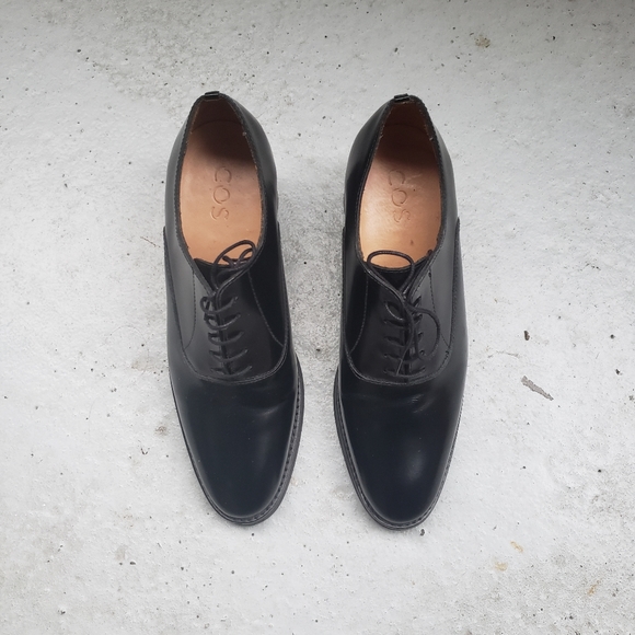 COS Black Leather Heeled Oxford Dress Shoes - Picture 1 of 5